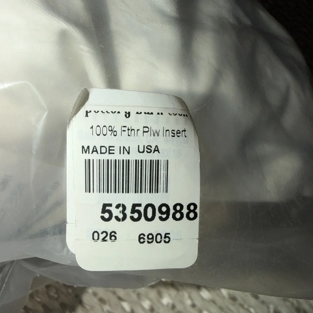 NWT Pottery Barn Down Filled Square Pillow. Insert. 18x18